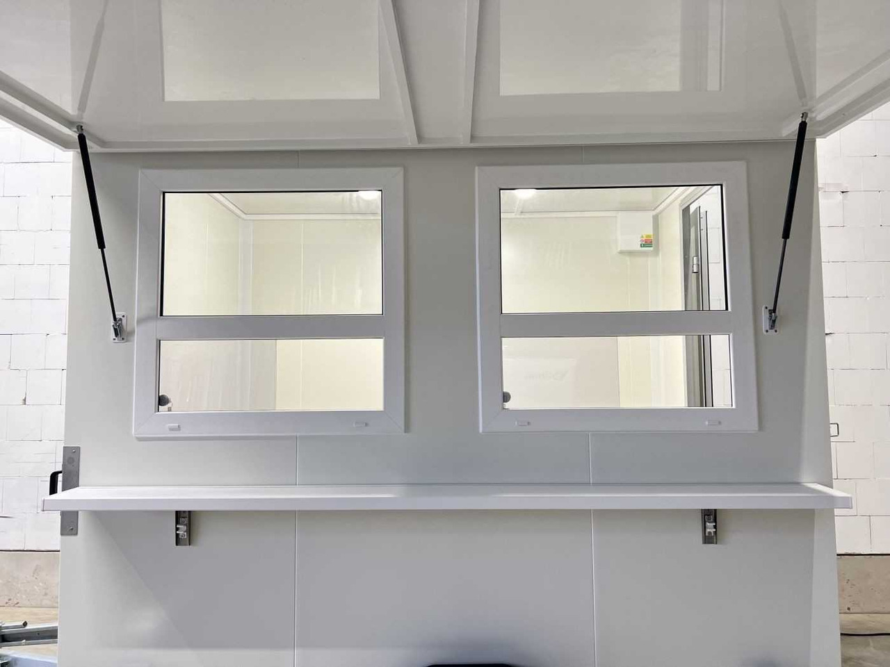 ROSEMEIER VE Kassenhäuschen TK C 08.25 Verkaufsanhänger - Торговый прицеп: фото 4 ROSEMEIER VE Kassenhäuschen TK C 08.25 Verkaufsanhänger - Торговый прицеп: фото 4