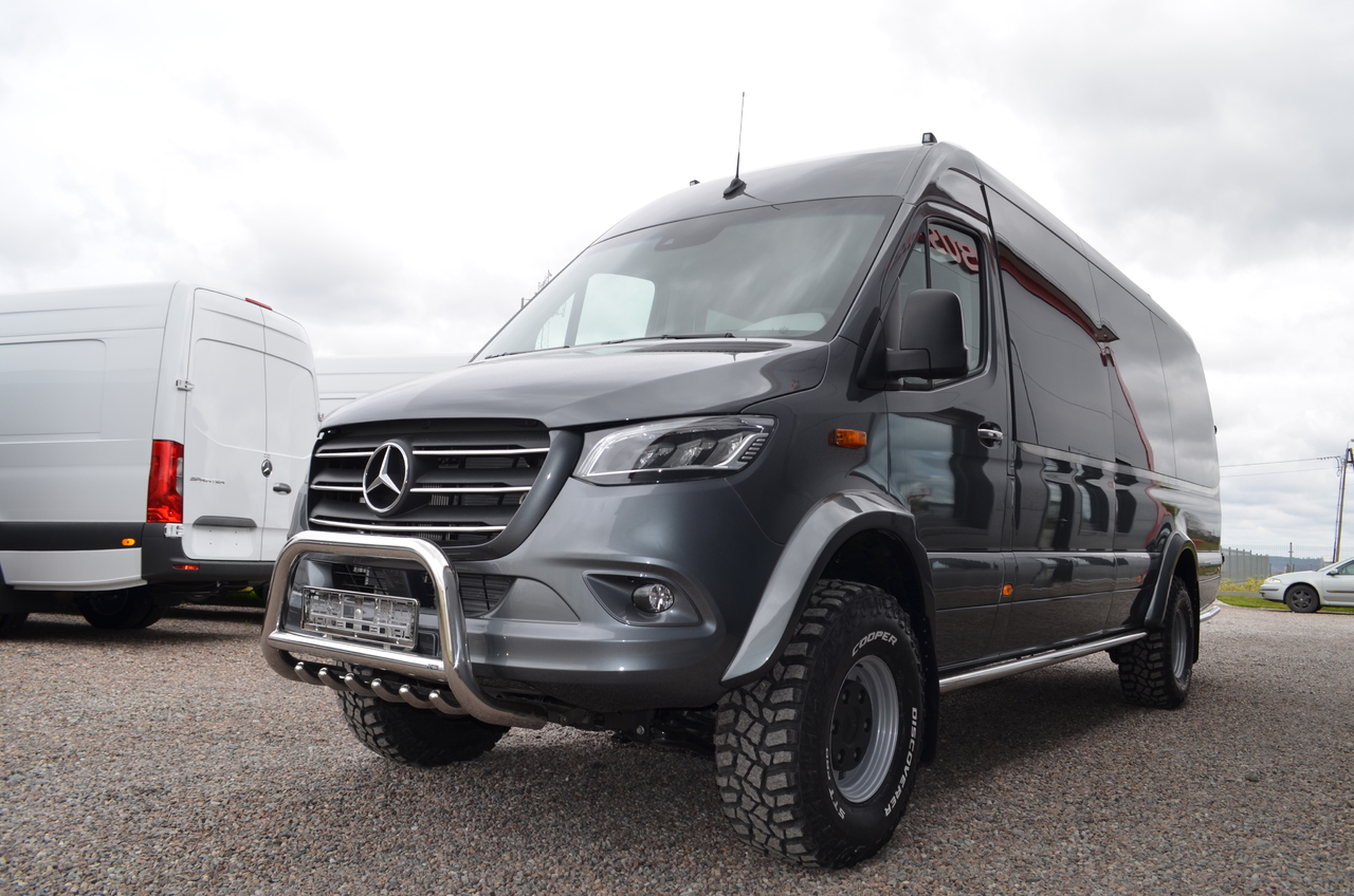 MERCEDES-BENZ Sprinter 519 4x4 high and low drive - Микроавтобус, Пассажирский фургон: фото 1 MERCEDES-BENZ Sprinter 519 4x4 high and low drive - Микроавтобус, Пассажирский фургон: фото 1