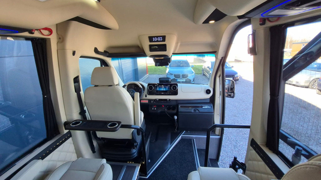 Микроавтобус, Пассажирский фургон MERCEDES-BENZ Sprinter 519 4x4 high and low drive: фото 9