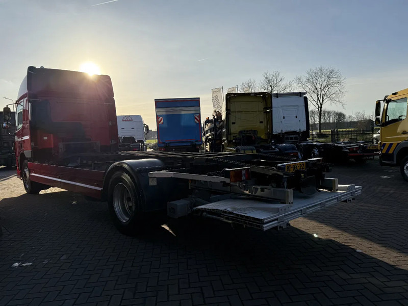 DAF CF 75 CF75-250 4X2 SPACECAB/RENOVA/STEEL/AIR/AIRCO/HOLLAND TRUCK - Грузовик-контейнеровоз/ Сменный кузов: фото 5 DAF CF 75 CF75-250 4X2 SPACECAB/RENOVA/STEEL/AIR/AIRCO/HOLLAND TRUCK - Грузовик-контейнеровоз/ Сменный кузов: фото 5