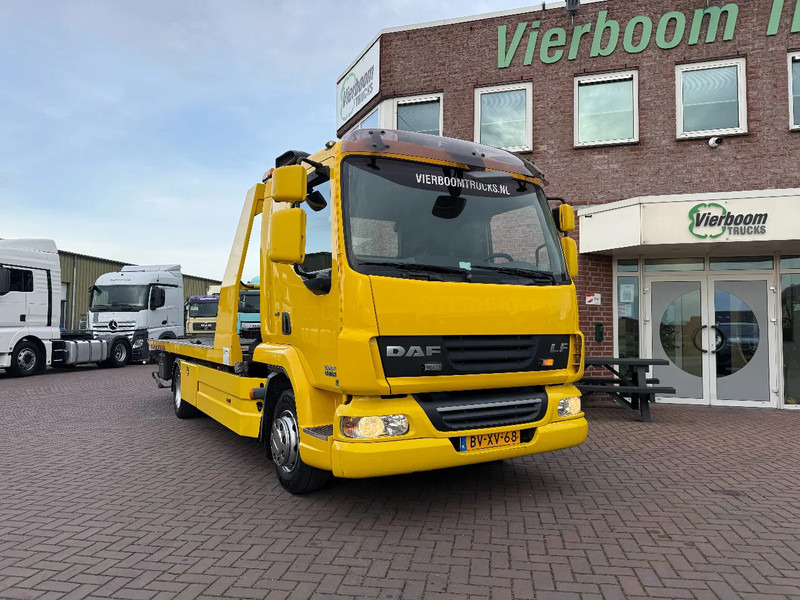 DAF LF 45 LF45-220 Abschelppwagen Falkom mit Anhanger / Schiebeplateau / Brill / Winde / Top Zustand - Автовоз: фото 2 DAF LF 45 LF45-220 Abschelppwagen Falkom mit Anhanger / Schiebeplateau / Brill / Winde / Top Zustand - Автовоз: фото 2