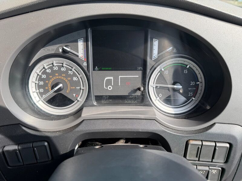 DAF XF 440 6X2 RIGHT HAND DRIVE CHASSIS TOPCONDITION LOW KM - Грузовик-шасси: фото 5 DAF XF 440 6X2 RIGHT HAND DRIVE CHASSIS TOPCONDITION LOW KM - Грузовик-шасси: фото 5