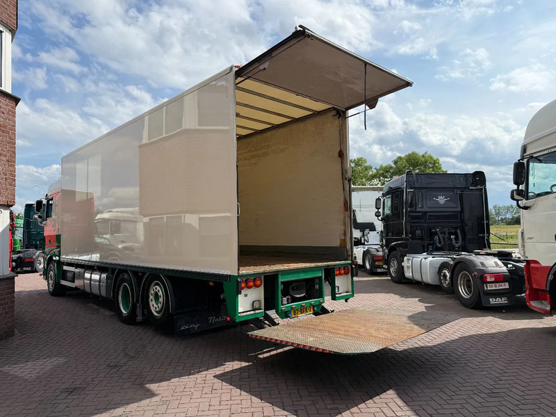 DAF XF 460 6x2 SPACECAB "SWARTJES" OPBOUW 3000KG LAADKLEP EURO6 TOPSTAAT - Грузовик с закрытым кузовом: фото 4 DAF XF 460 6x2 SPACECAB "SWARTJES" OPBOUW 3000KG LAADKLEP EURO6 TOPSTAAT - Грузовик с закрытым кузовом: фото 4