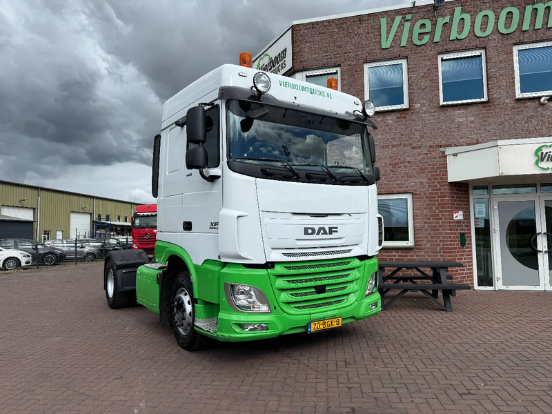 DAF XF 440 XF440 4X2 SPACECAB HOLLAND TRUCK - Тягач: фото 1 DAF XF 440 XF440 4X2 SPACECAB HOLLAND TRUCK - Тягач: фото 1
