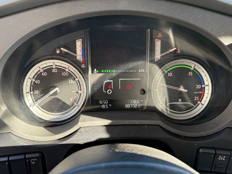 DAF XF 460 XF460 4x2 SSC / 2X Tank / only 887.721km / Holland Truck - Тягач: фото 5 DAF XF 460 XF460 4x2 SSC / 2X Tank / only 887.721km / Holland Truck - Тягач: фото 5