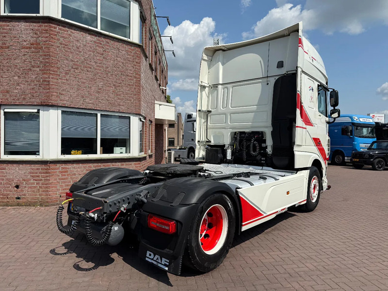 DAF XF 480 XF480 SSC 4X2 / EURO6 D / RETARDER / SPECIAL INTERIOR / NEW CONDITION / FULL AIR / NL TRUCK - Тягач: фото 5 DAF XF 480 XF480 SSC 4X2 / EURO6 D / RETARDER / SPECIAL INTERIOR / NEW CONDITION / FULL AIR / NL TRUCK - Тягач: фото 5