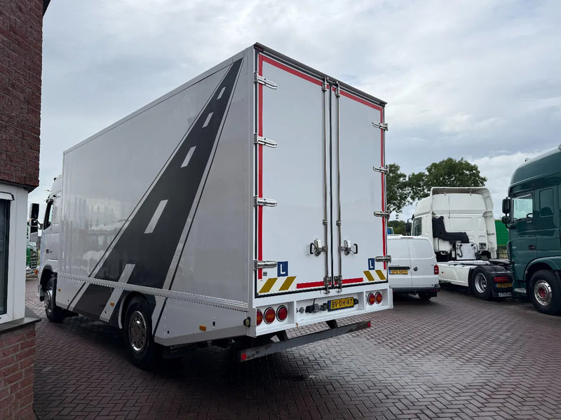 Volvo FH 400 FAHRSCHULE / DRIVINGSCHOOL / MANUAL / 4-SITZE / 343TKM / HOLLAND TRUCK!!! - Грузовик с закрытым кузовом: фото 3 Volvo FH 400 FAHRSCHULE / DRIVINGSCHOOL / MANUAL / 4-SITZE / 343TKM / HOLLAND TRUCK!!! - Грузовик с закрытым кузовом: фото 3