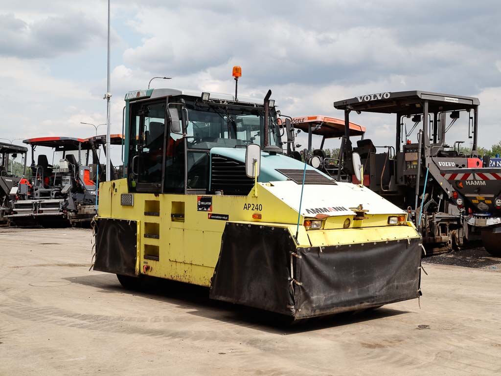 AMMANN AP 240 - Пневмоколесный каток: фото 4 AMMANN AP 240 - Пневмоколесный каток: фото 4