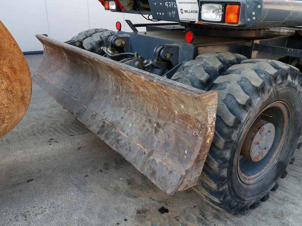 Колёсный экскаватор : фото 15