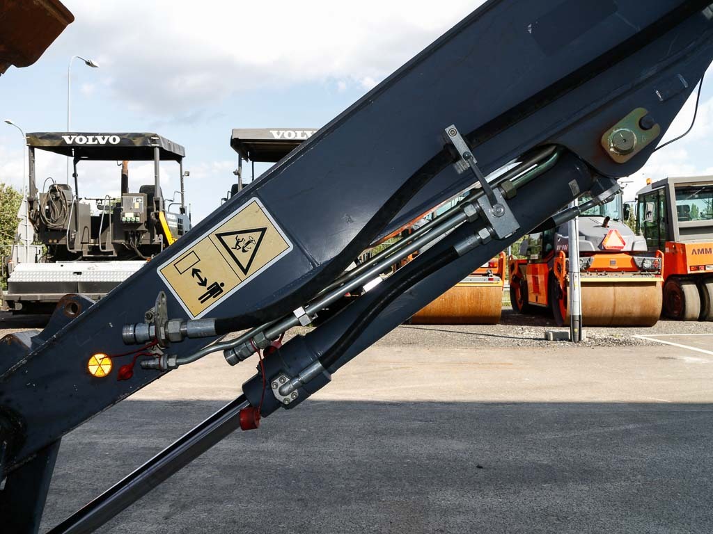 Колёсный экскаватор : фото 13