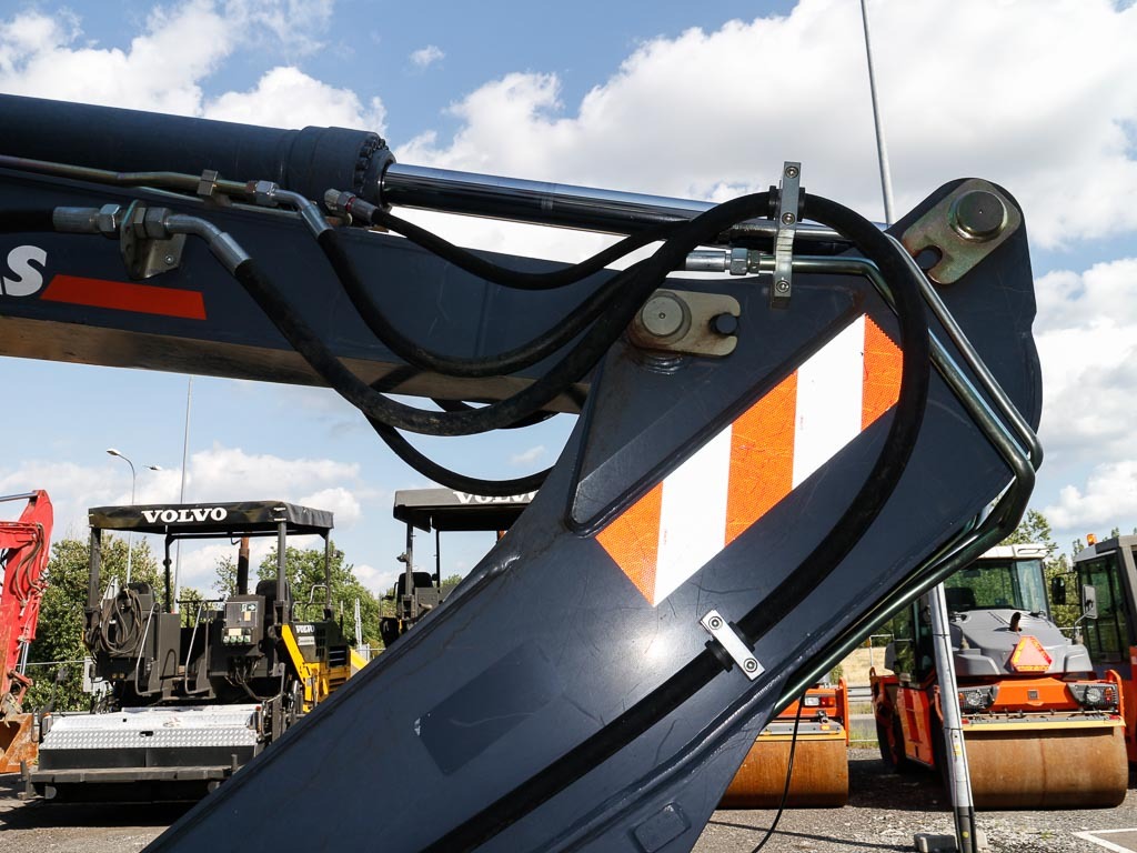 Колёсный экскаватор : фото 12