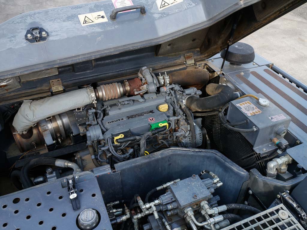 Колёсный экскаватор : фото 16