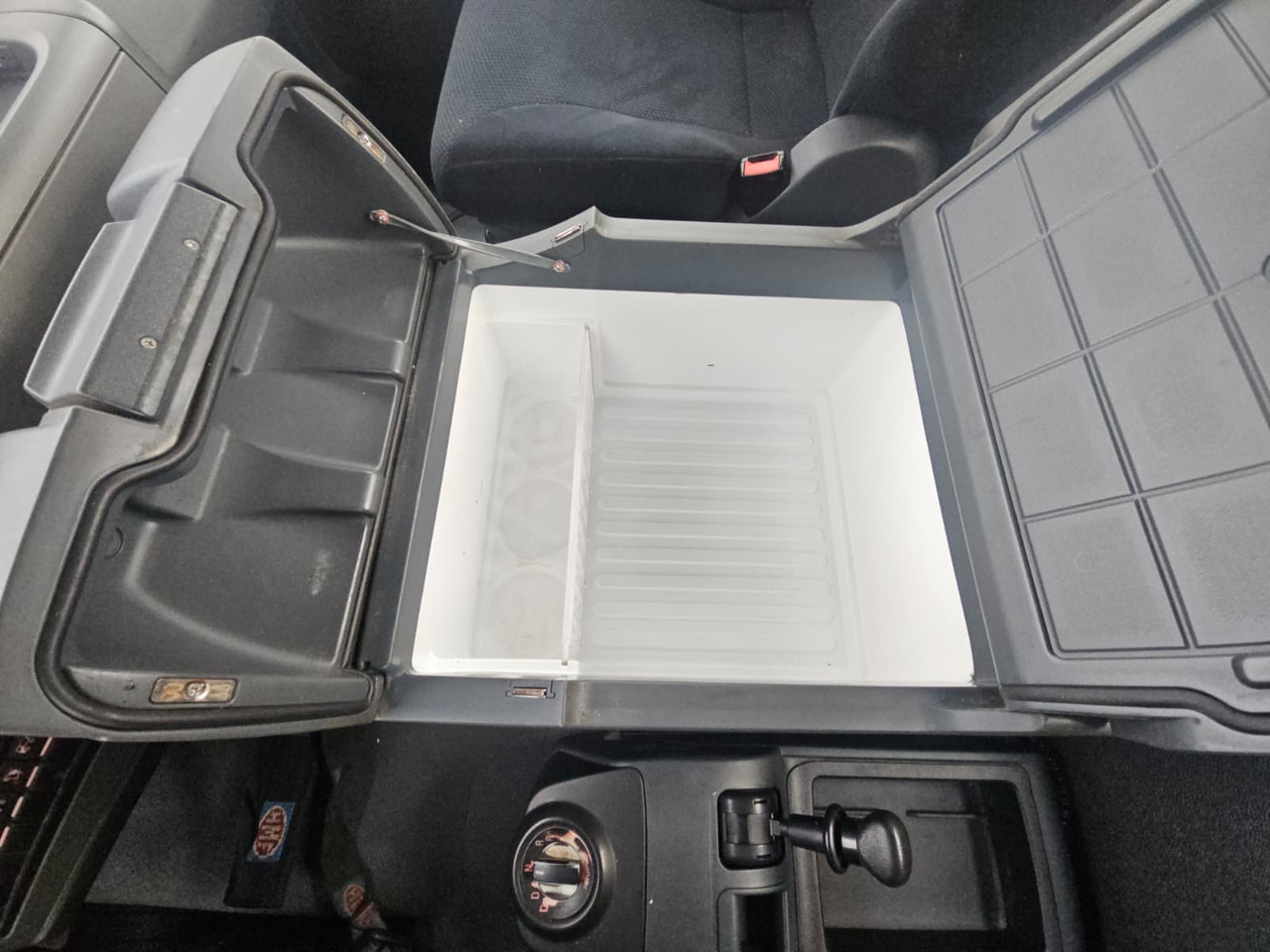 Грузовик-контейнеровоз/ Сменный кузов MAN TGS 26.400 6X2-4: фото 25