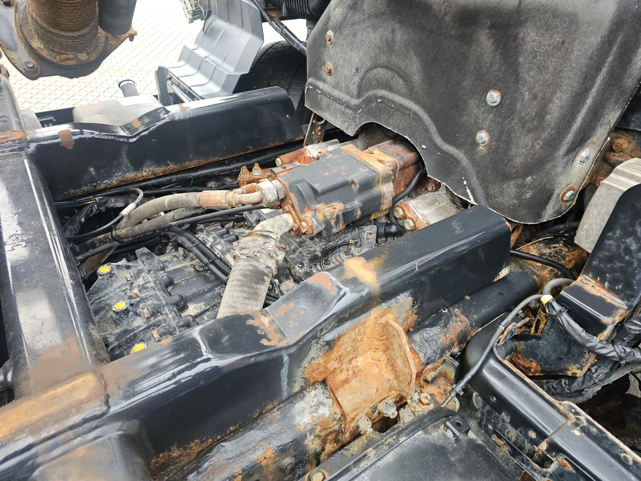 Грузовик-контейнеровоз/ Сменный кузов MAN TGS 26.400 6X2-4: фото 12