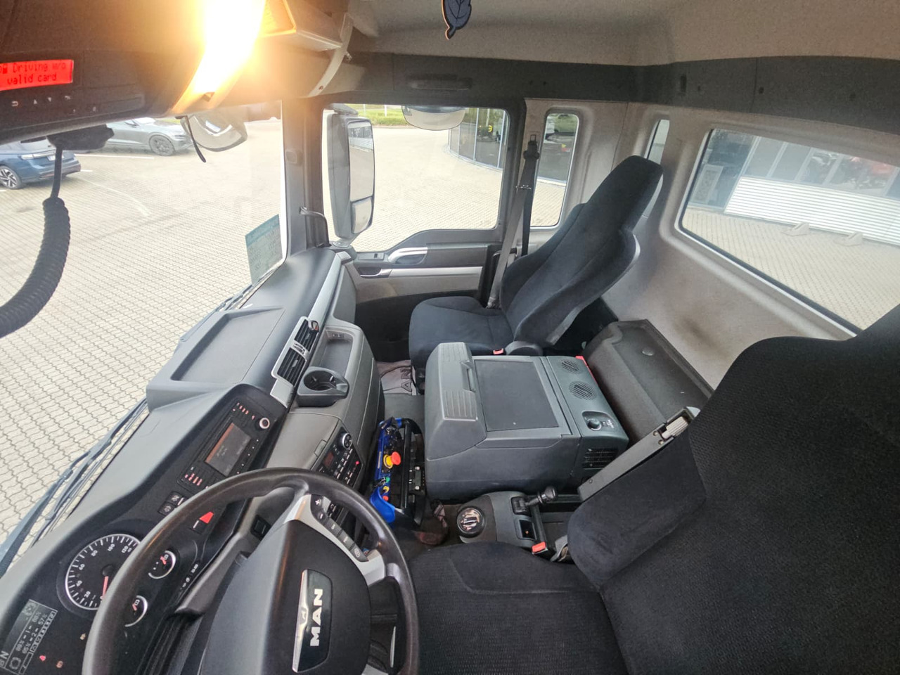 Грузовик-контейнеровоз/ Сменный кузов MAN TGS 26.400 6X2-4: фото 6