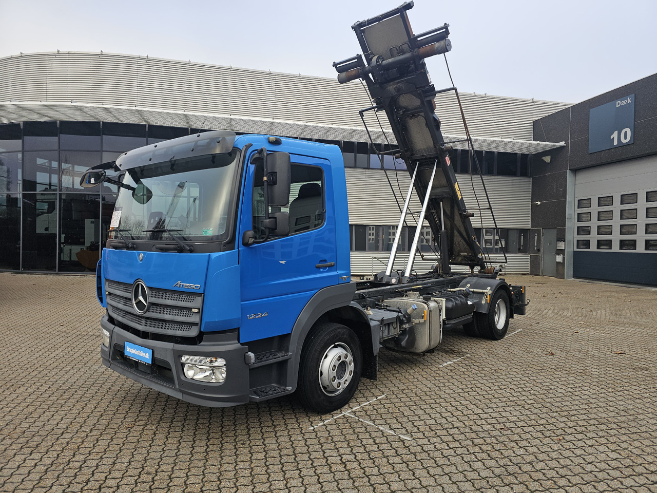 Mercedes Atego 1224 - Грузовик-контейнеровоз/ Сменный кузов: фото 1 Mercedes Atego 1224 - Грузовик-контейнеровоз/ Сменный кузов: фото 1