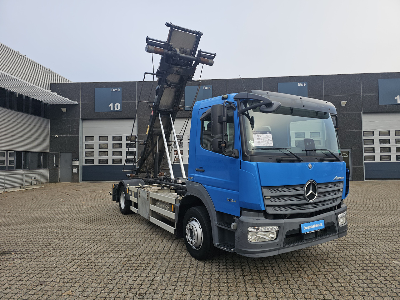 Mercedes Atego 1224 - Грузовик-контейнеровоз/ Сменный кузов: фото 2 Mercedes Atego 1224 - Грузовик-контейнеровоз/ Сменный кузов: фото 2