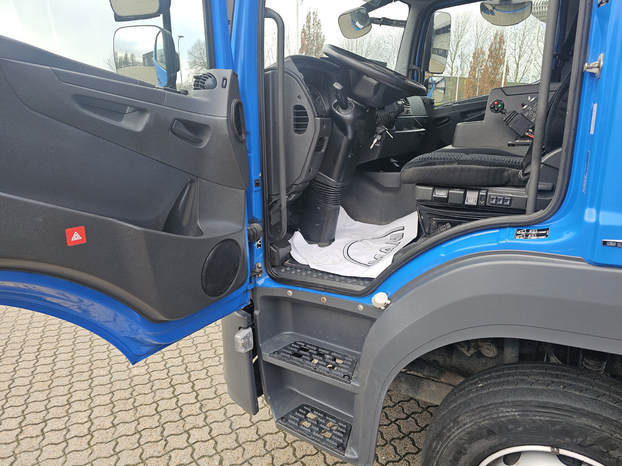 Mercedes Atego 1224 - Грузовик-контейнеровоз/ Сменный кузов: фото 5 Mercedes Atego 1224 - Грузовик-контейнеровоз/ Сменный кузов: фото 5