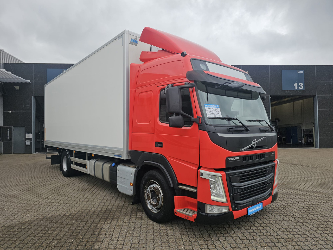 Volvo FM340 - Грузовик с закрытым кузовом: фото 2 Volvo FM340 - Грузовик с закрытым кузовом: фото 2