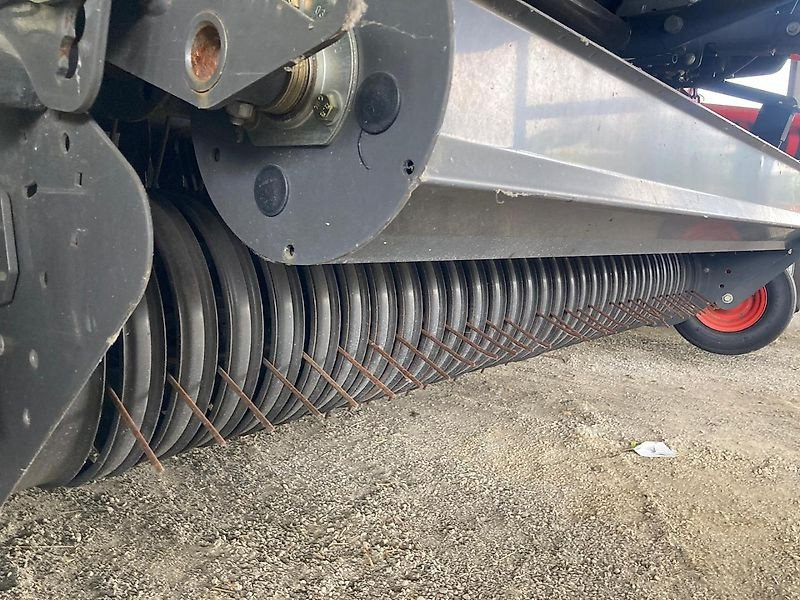 CLAAS Variant 485 RC PRO - Обмотчик рулонов: фото 3 CLAAS Variant 485 RC PRO - Обмотчик рулонов: фото 3