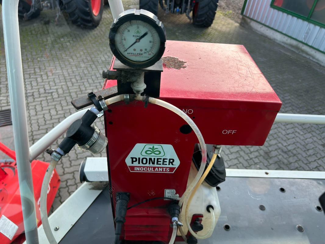 CLAAS Jaguar 890 mit Kemper 360 und PU - Комбайн: фото 3 CLAAS Jaguar 890 mit Kemper 360 und PU - Комбайн: фото 3