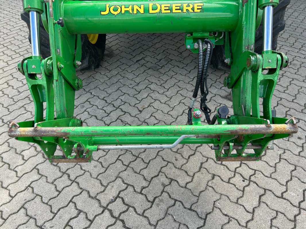 John Deere 6115M - Трактор: фото 4 John Deere 6115M - Трактор: фото 4