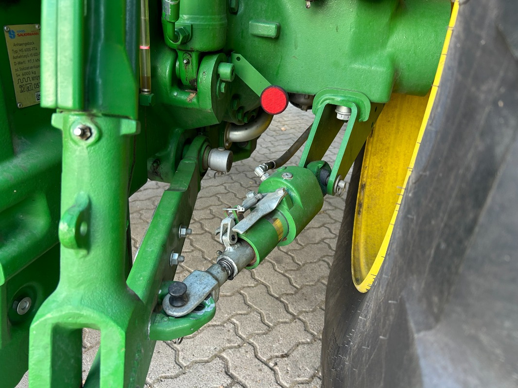 John Deere 6R 215 - Трактор: фото 4 John Deere 6R 215 - Трактор: фото 4