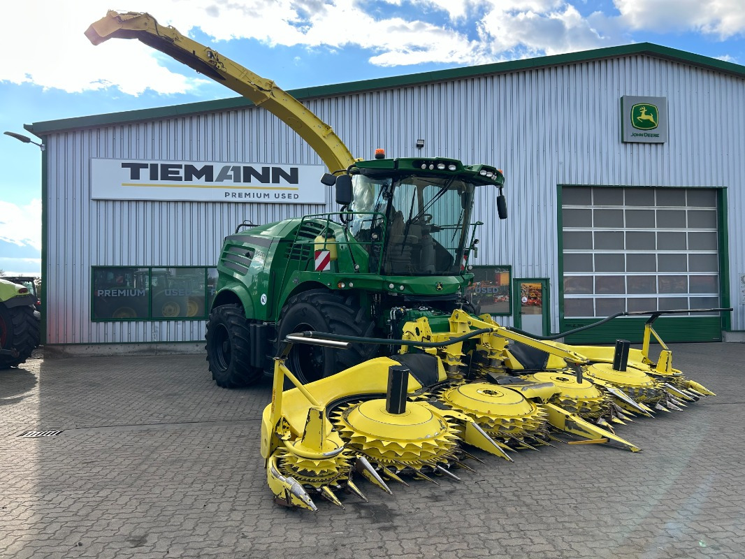 John Deere 8400 mit Kemper 475 Plus - Комбайн: фото 1 John Deere 8400 mit Kemper 475 Plus - Комбайн: фото 1