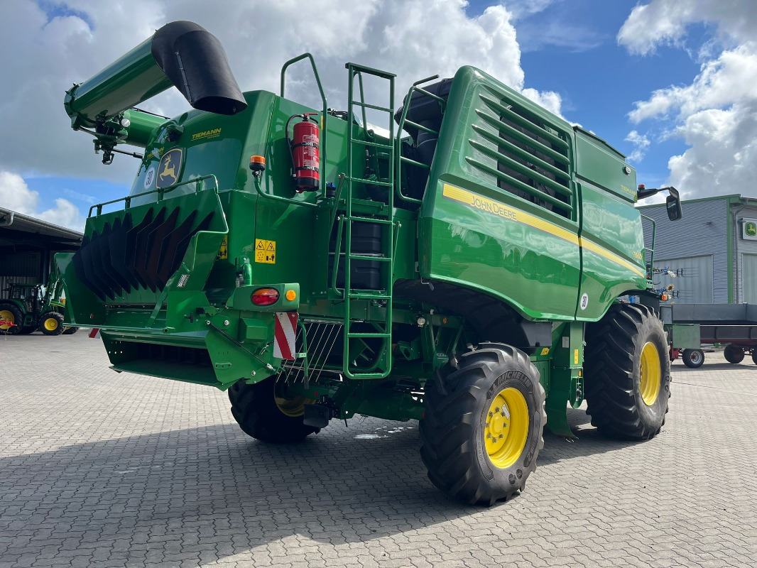 John Deere T660 - Зерноуборочный комбайн: фото 3 John Deere T660 - Зерноуборочный комбайн: фото 3