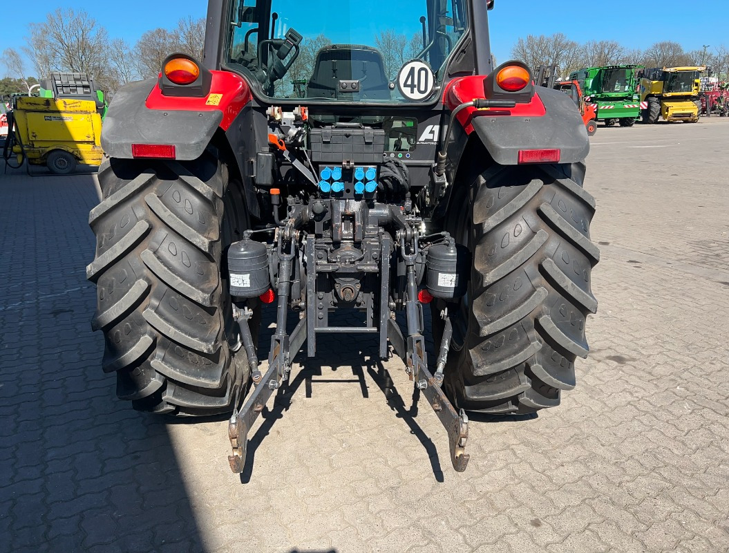 McCormick T 90 - Трактор: фото 2 McCormick T 90 - Трактор: фото 2