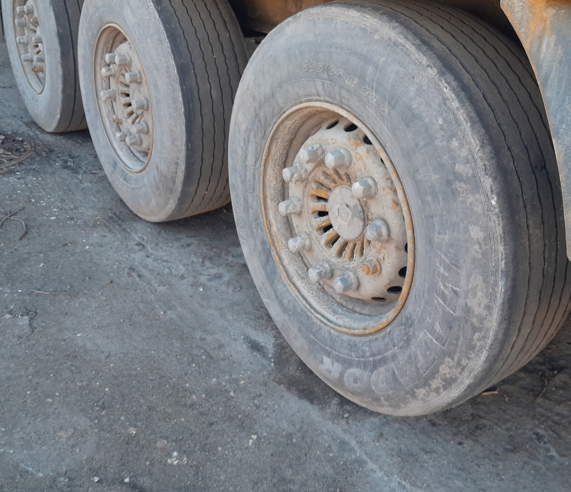 KRONE SD - Полуприцеп бортовой/ Платформа: фото 5 KRONE SD - Полуприцеп бортовой/ Платформа: фото 5