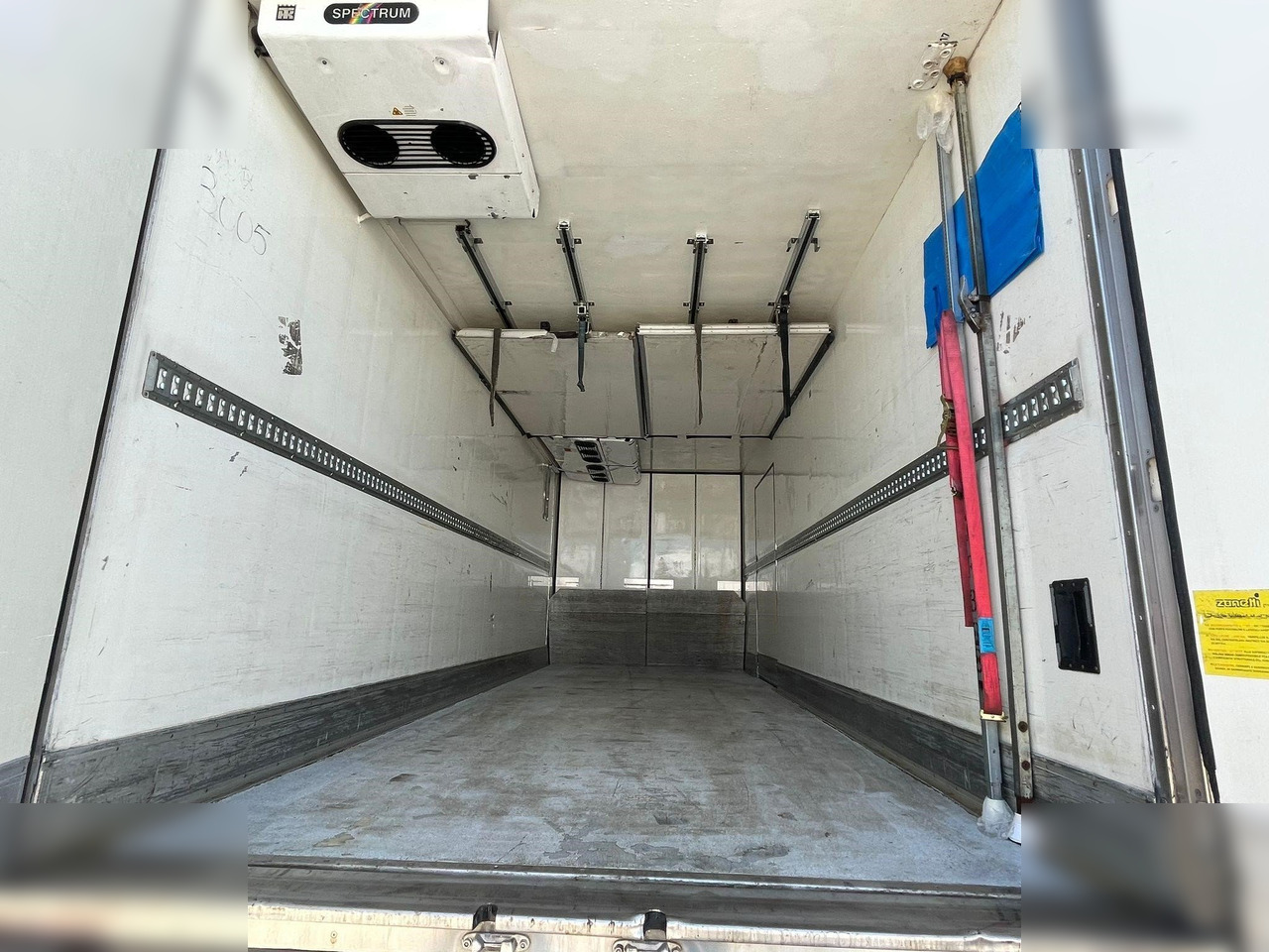 OMAR - Прицеп-рефрижератор: фото 2 OMAR - Прицеп-рефрижератор: фото 2