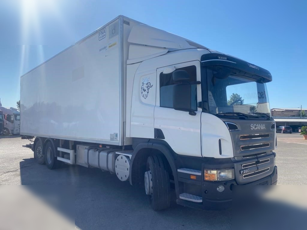 SCANIA P280 - Грузовик с закрытым кузовом: фото 2 SCANIA P280 - Грузовик с закрытым кузовом: фото 2