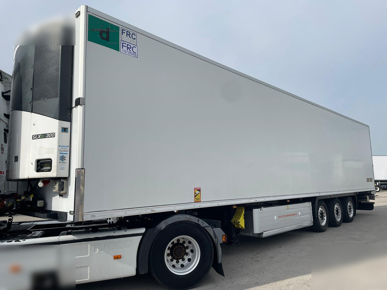 SCHMITZ - Полуприцеп-рефрижератор: фото 1 SCHMITZ - Полуприцеп-рефрижератор: фото 1