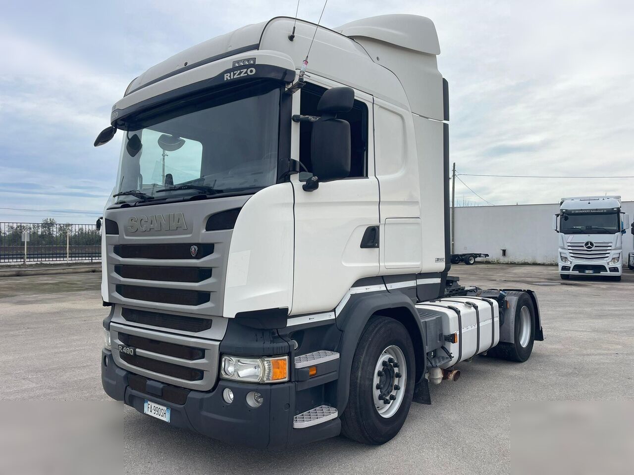 SCANIA R490 - Тягач: фото 2 SCANIA R490 - Тягач: фото 2