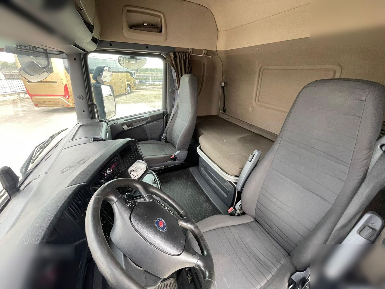 SCANIA R490 - Тягач: фото 5 SCANIA R490 - Тягач: фото 5