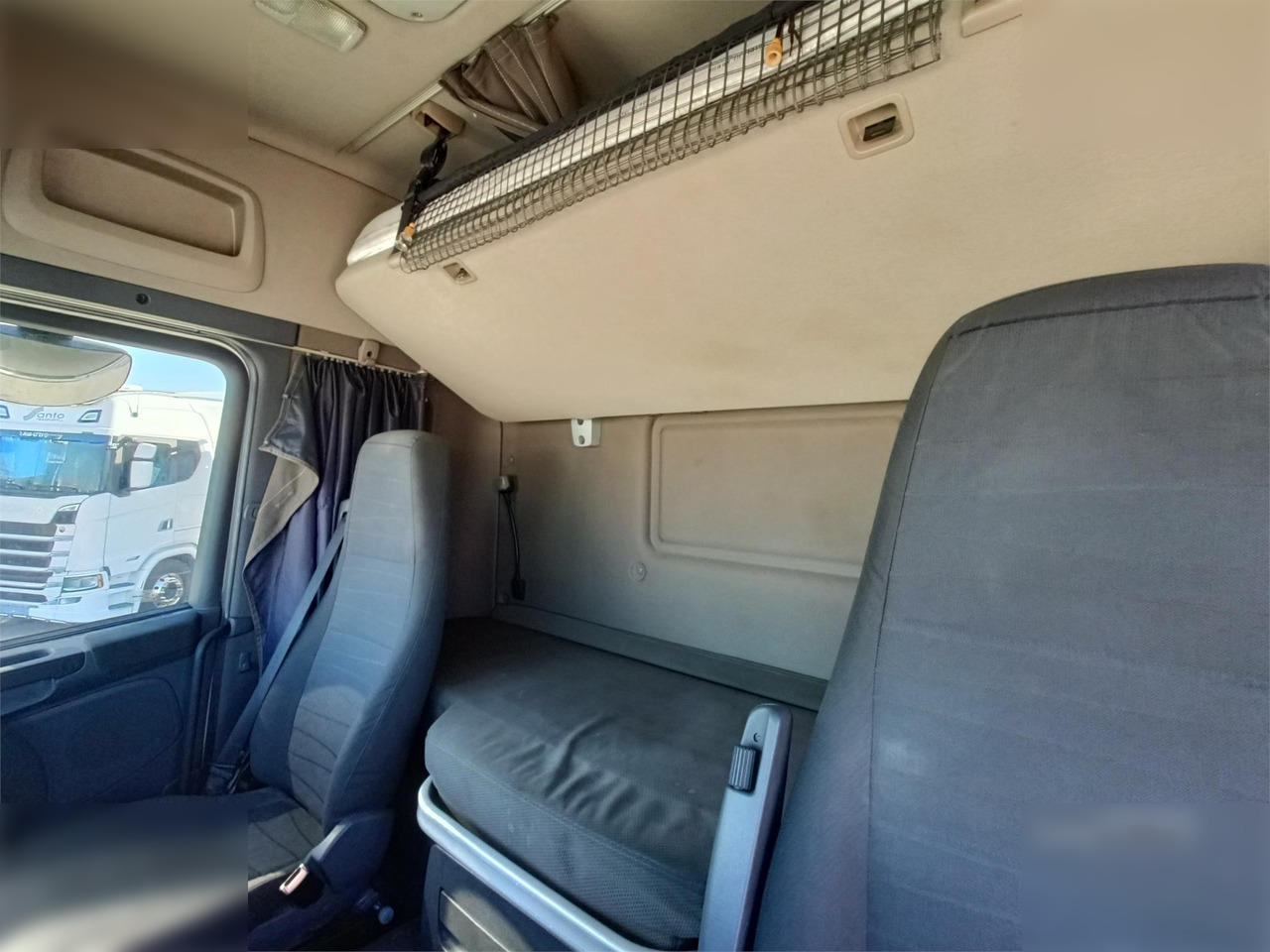 SCANIA R490 - Тягач: фото 5 SCANIA R490 - Тягач: фото 5