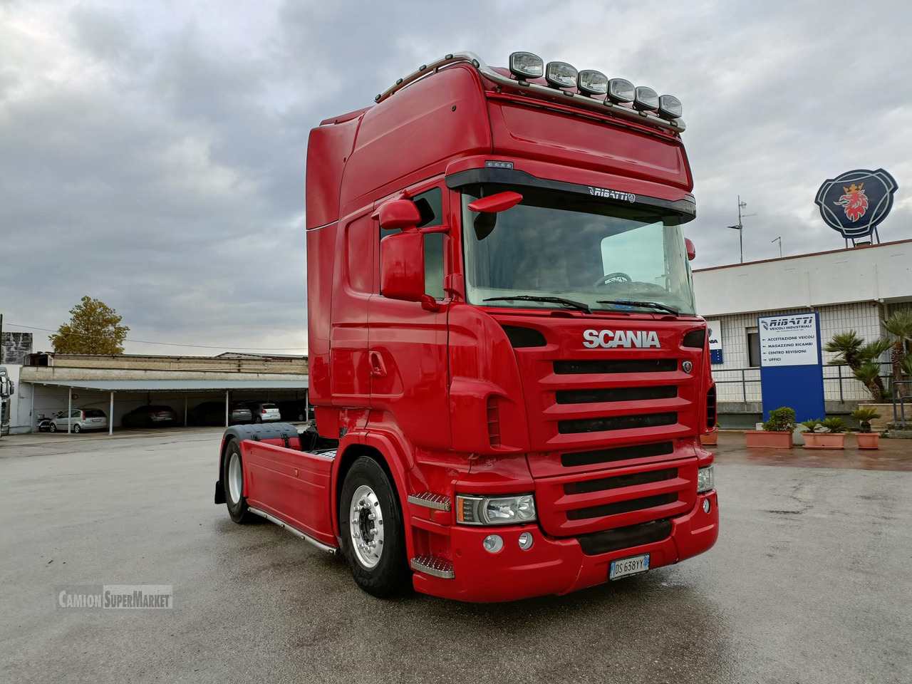 Тягач SCANIA R560: фото 1