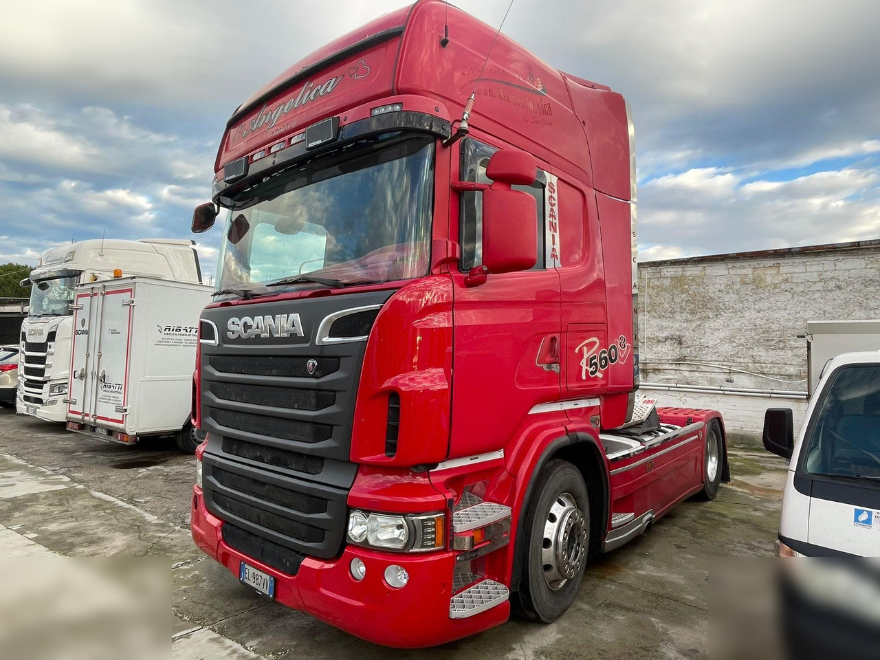 Тягач SCANIA R560: фото 1