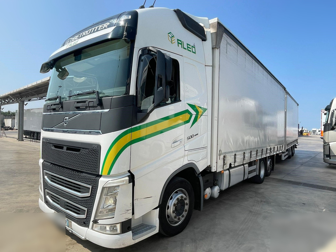 VOLVO FH13.500 - Тентованный грузовик: фото 2 VOLVO FH13.500 - Тентованный грузовик: фото 2