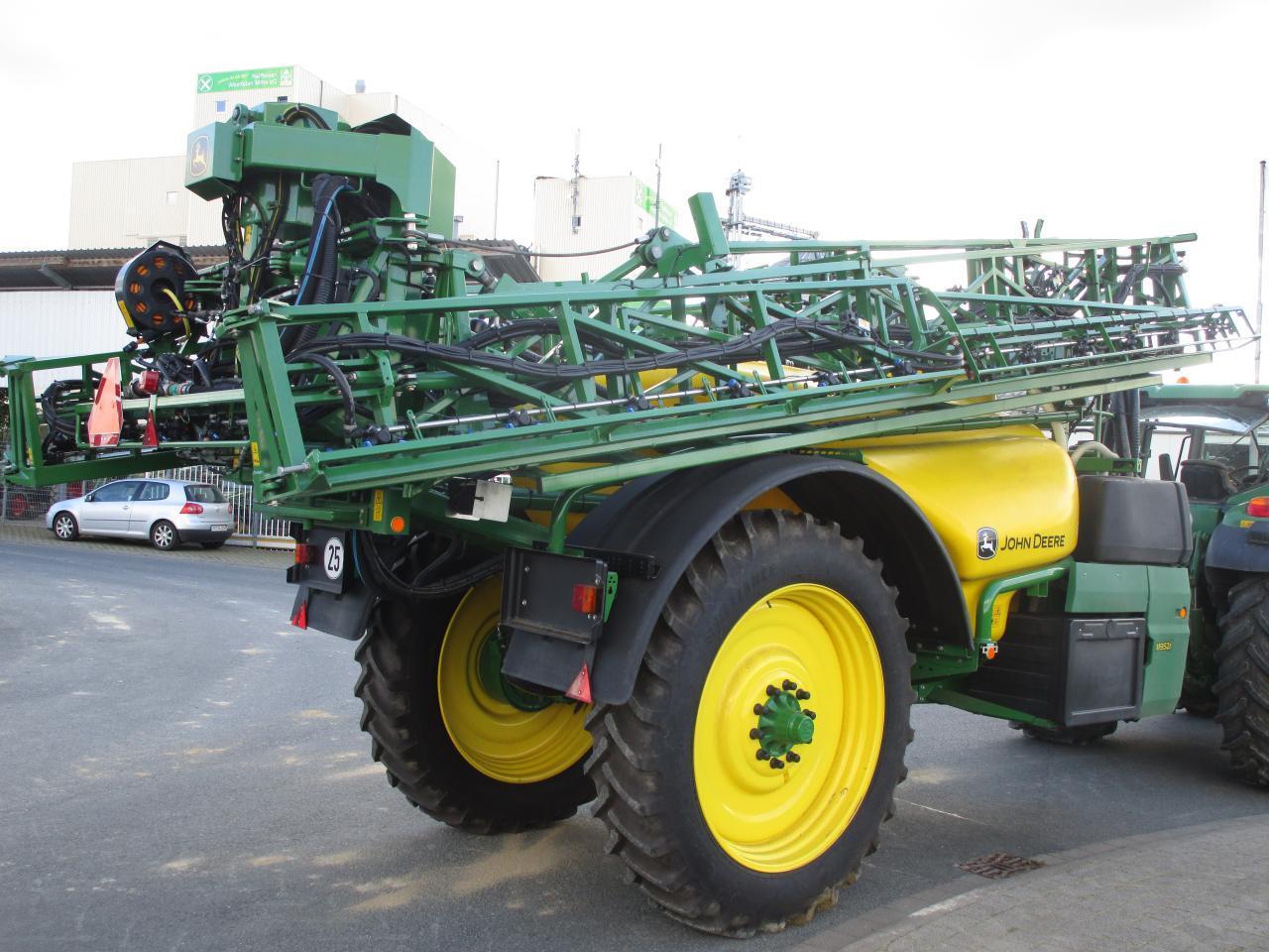 Alliance 380/90R46 - Шина: фото 1 Alliance 380/90R46 - Шина: фото 1