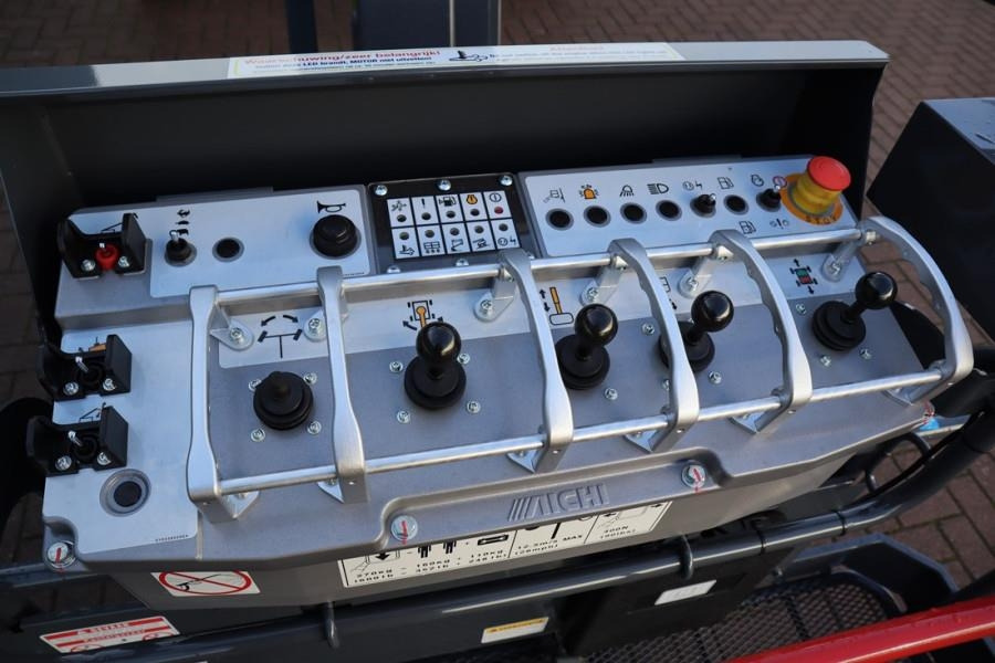 Aichi SP14D1JM Valid Inspection, *Guarantee! Diesel, 4x4 - Телескопический подъемник: фото 4 Aichi SP14D1JM Valid Inspection, *Guarantee! Diesel, 4x4 - Телескопический подъемник: фото 4