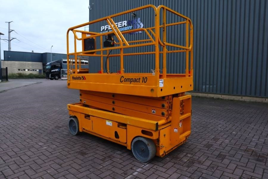 Ножничный подъемник Haulotte Compact 10 Electric, 10m Working Height, 450kg Cap: фото 10