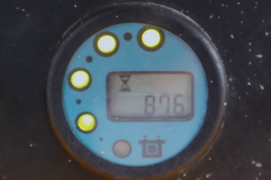 Haulotte Compact 12 Electric, 12m Working Height, 300kg Cap - Ножничный подъемник: фото 5 Haulotte Compact 12 Electric, 12m Working Height, 300kg Cap - Ножничный подъемник: фото 5