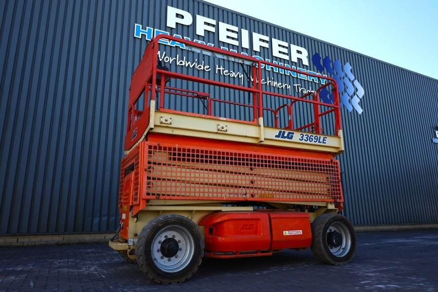 JLG 3369LE Electric, 12m Working Height, 450kg Capacit - Ножничный подъемник: фото 1 JLG 3369LE Electric, 12m Working Height, 450kg Capacit - Ножничный подъемник: фото 1