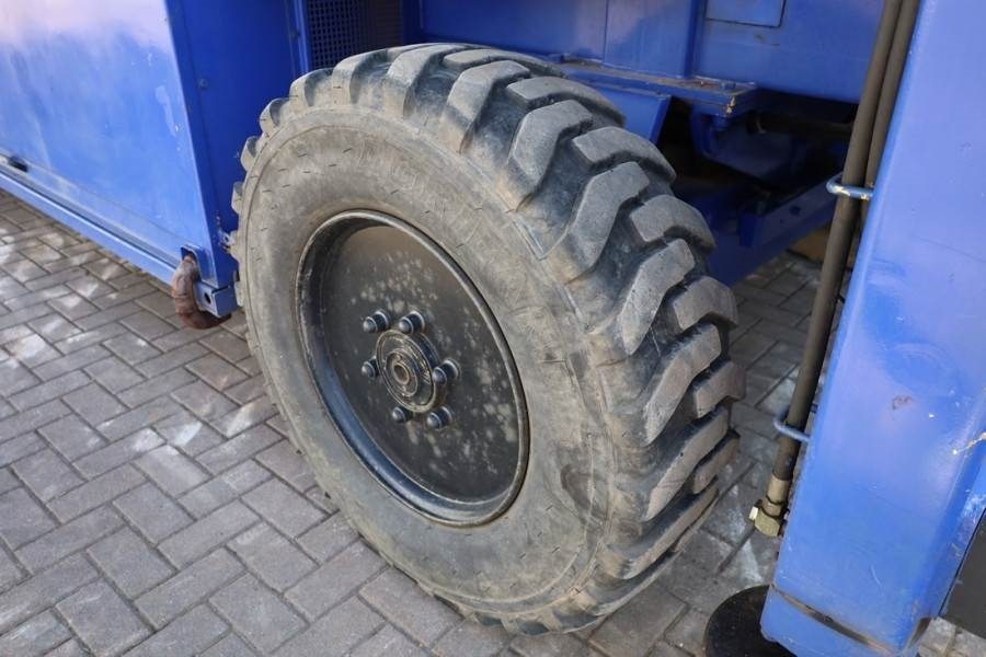 Ножничный подъемник Liftlux SL245-25D 4WD Diesel, 4x4 Drive, 26.5m Working Hei: фото 12