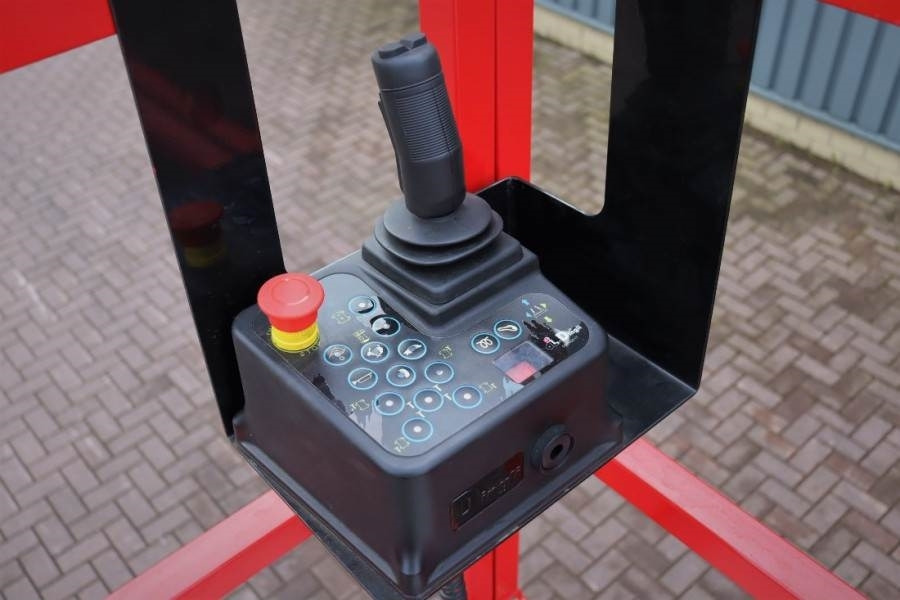 Magni DS1523RT New And Available Directly From Stock, Di  - Ножничный подъемник: фото 4 Magni DS1523RT New And Available Directly From Stock, Di  - Ножничный подъемник: фото 4