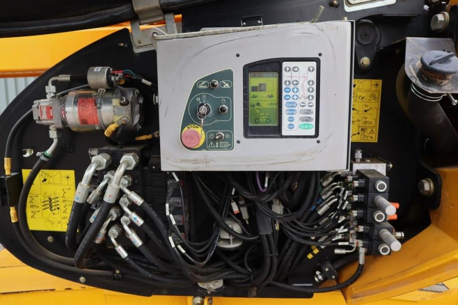 Manitou 160 ATJ Diesel, 4x4x4 Drive, 16m Working Height, 8 - Коленчатый подъемник: фото 4 Manitou 160 ATJ Diesel, 4x4x4 Drive, 16m Working Height, 8 - Коленчатый подъемник: фото 4