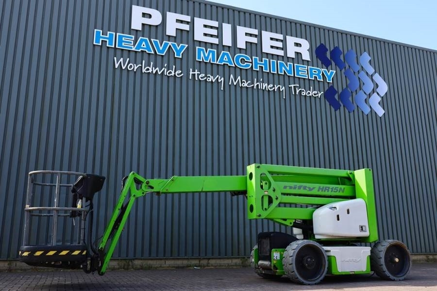 Niftylift HR15N Hybrid MK3 Hybrid, 4x2 Drive, 15.5m Working - Коленчатый подъемник: фото 1 Niftylift HR15N Hybrid MK3 Hybrid, 4x2 Drive, 15.5m Working - Коленчатый подъемник: фото 1