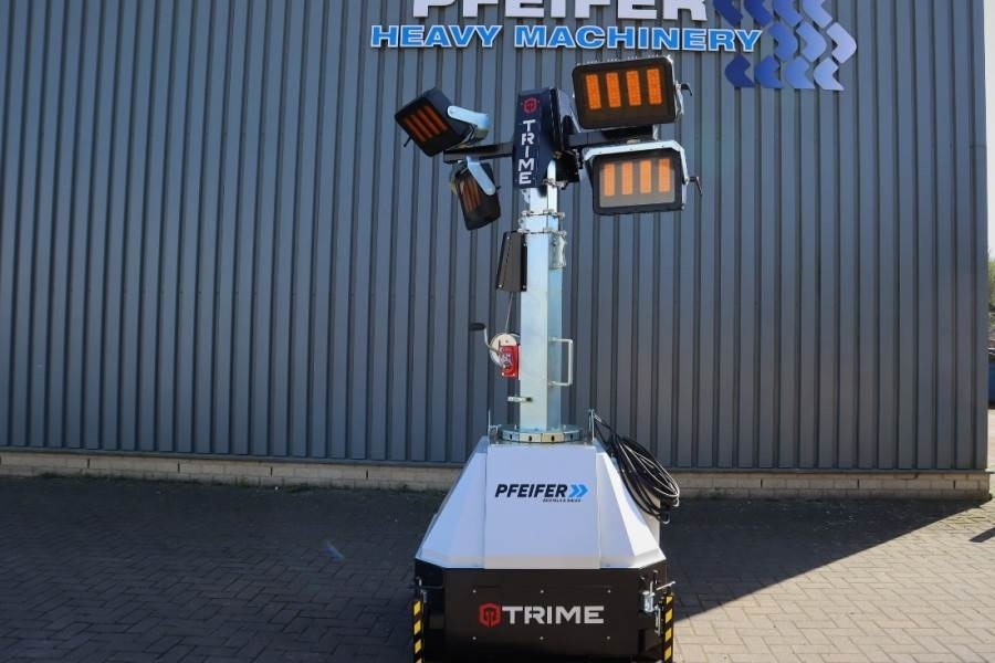 Trime X-Mast 4 × 320W Valid Inspection, *Guarantee - Осветительная мачта: фото 1 Trime X-Mast 4 × 320W Valid Inspection, *Guarantee - Осветительная мачта: фото 1